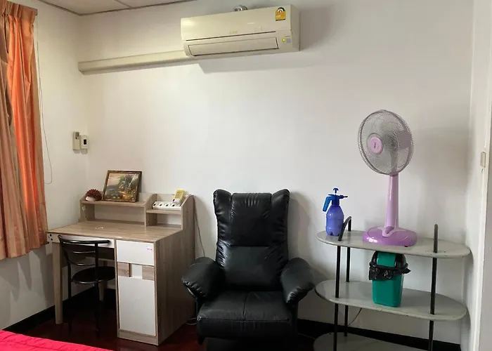 Flourish Sukhumvit 39 게스트하우스 *