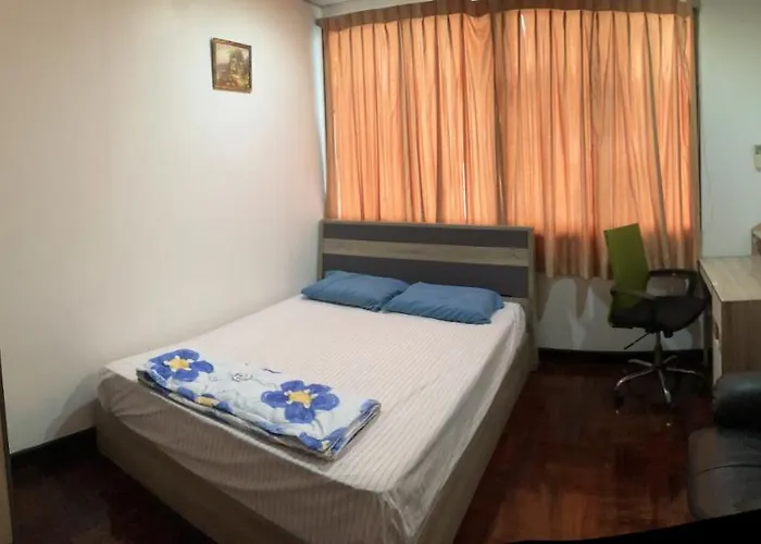 Flourish Sukhumvit 39 게스트하우스 *