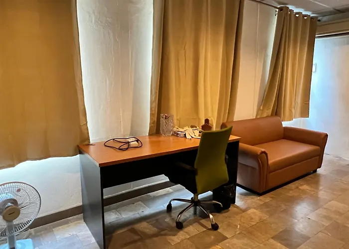 게스트하우스 Flourish Sukhumvit 39 방콕